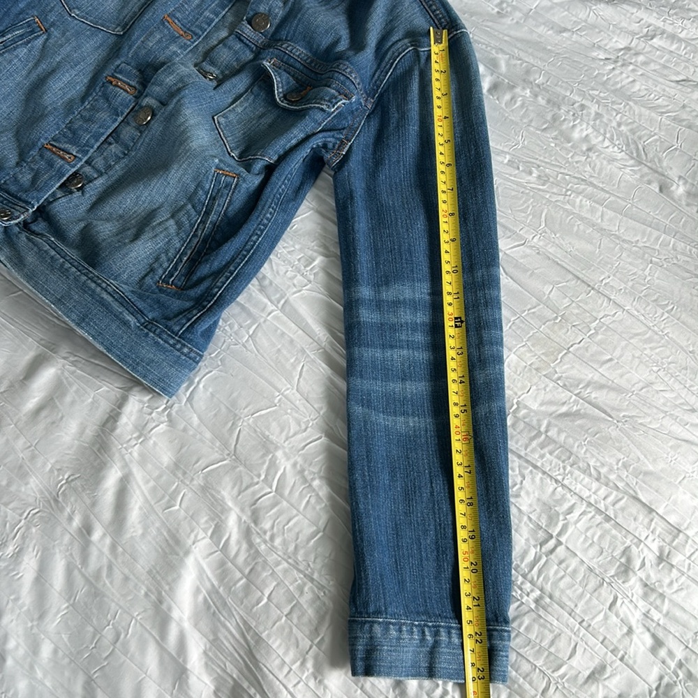 J. CREW Women’s Classic Denim Jean Jacket Light/Med. Blue Distressed Wash SIZE S - Picture 14 of 16